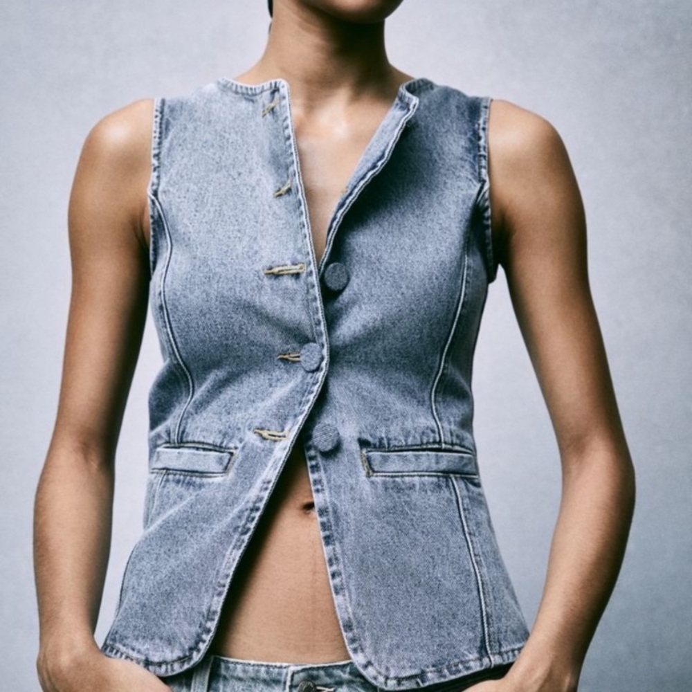 H&M denim vest light blue BNWTsz MD